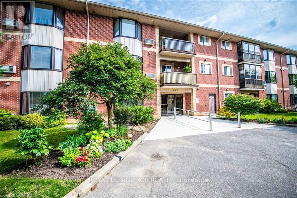 












302 - 440 DURHAM STREET W

,
Wellington North (Mount Forest),




Ontario
N0G2L2

