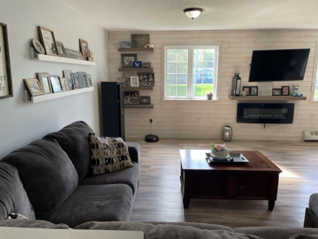 












4786 Union Road

,
Ebbsfleet,




PE
C0B 1Z0

