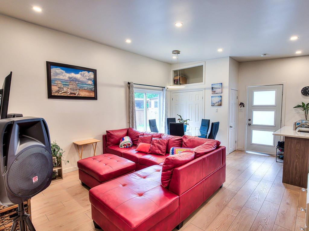









50


Boul. Ste-Rose

,
Laval (Sainte-Rose),




QC
H7L3K1

