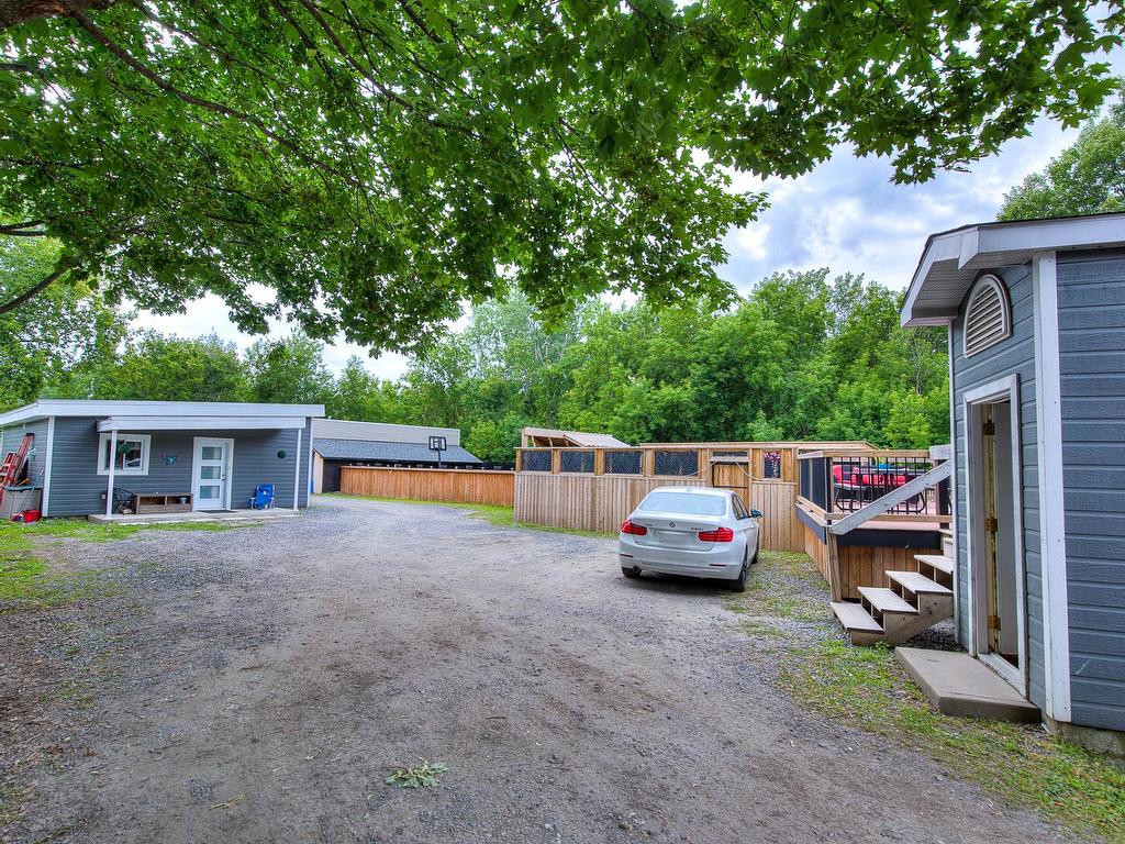 









50Z


Boul. Ste-Rose

,
Laval (Sainte-Rose),




QC
H7L3K1

