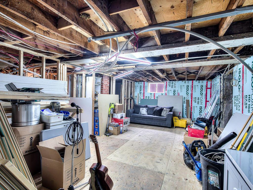 









50Z


Boul. Ste-Rose

,
Laval (Sainte-Rose),




QC
H7L3K1

