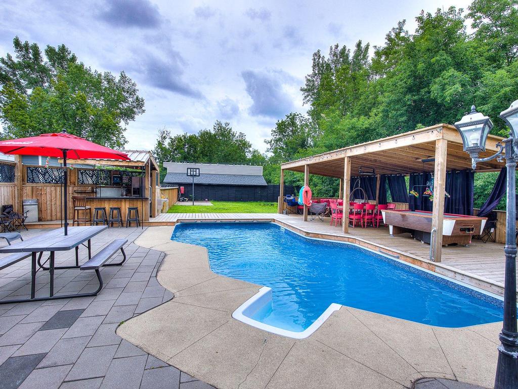 









50Z


Boul. Ste-Rose

,
Laval (Sainte-Rose),




QC
H7L3K1

