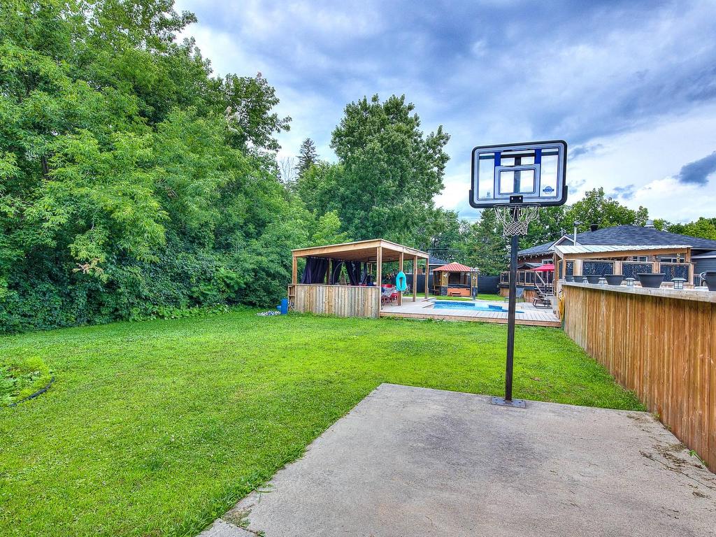 









50Z


Boul. Ste-Rose

,
Laval (Sainte-Rose),




QC
H7L3K1

