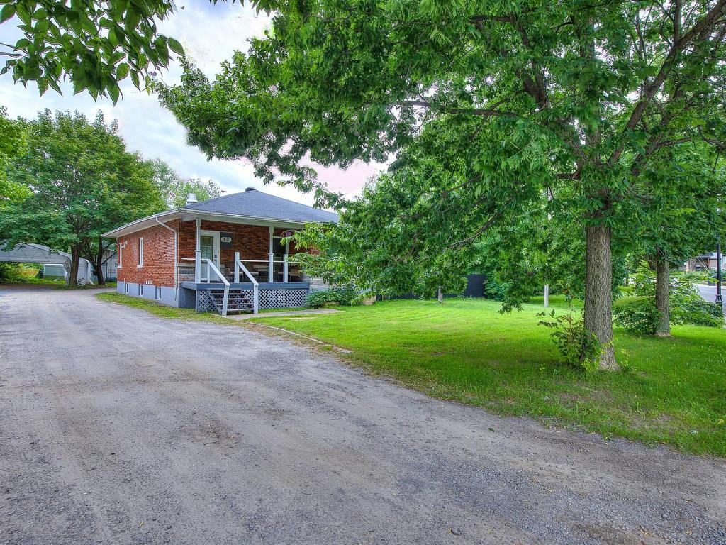 









50Z


Boul. Ste-Rose

,
Laval (Sainte-Rose),




QC
H7L3K1

