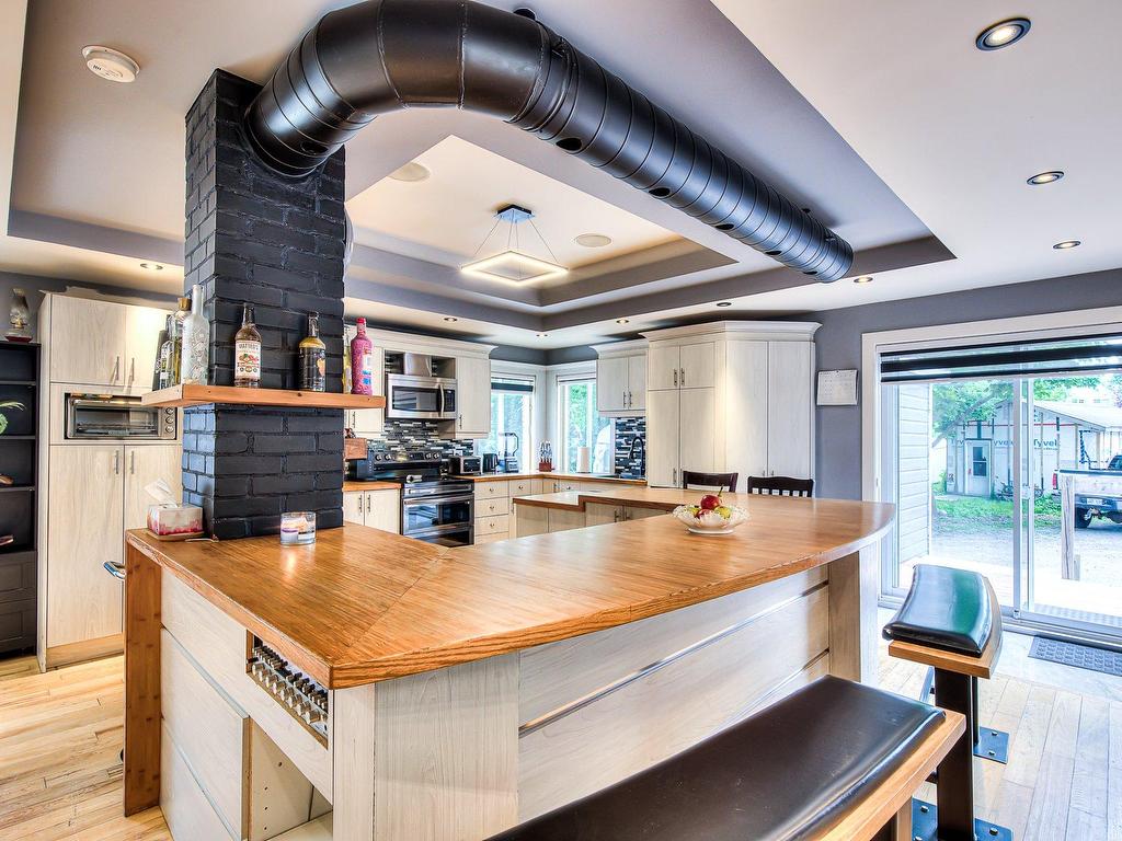 









50Z


Boul. Ste-Rose

,
Laval (Sainte-Rose),




QC
H7L3K1

