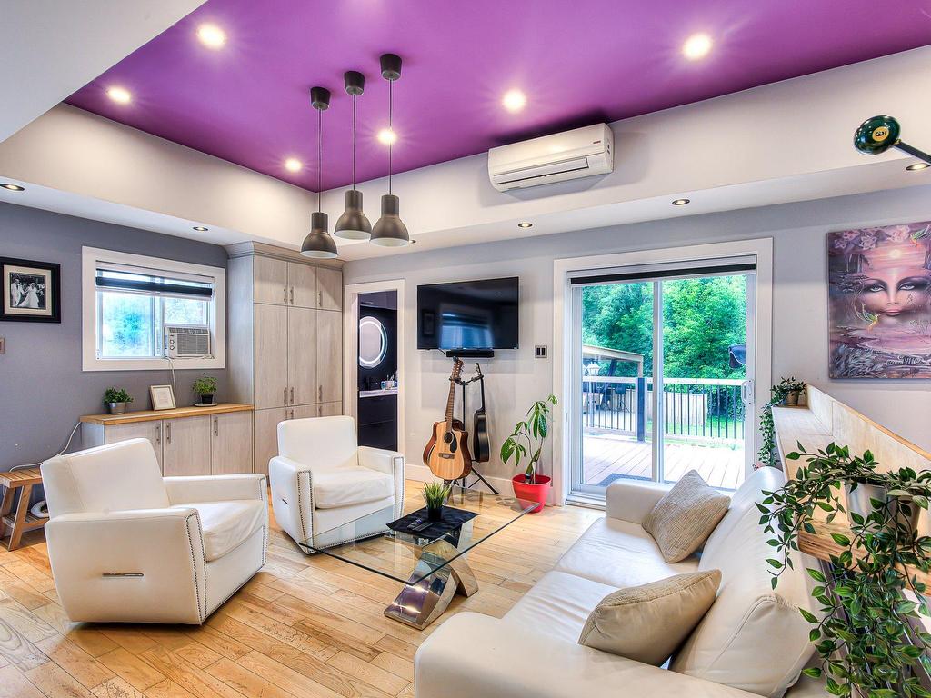









50Z


Boul. Ste-Rose

,
Laval (Sainte-Rose),




QC
H7L3K1

