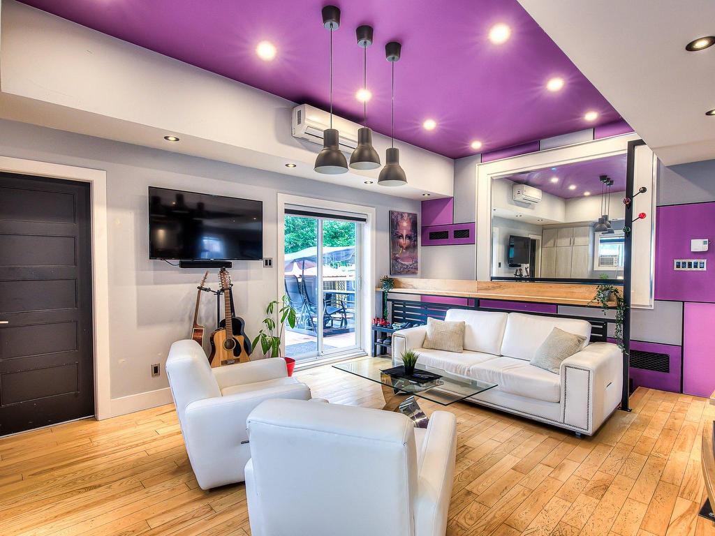 









50Z


Boul. Ste-Rose

,
Laval (Sainte-Rose),




QC
H7L3K1

