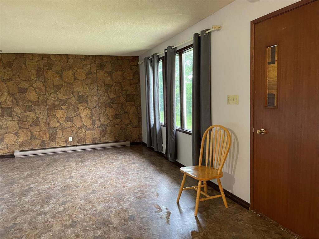 












63 1st Street E

,
Swan River,




Manitoba
R0L0C0

