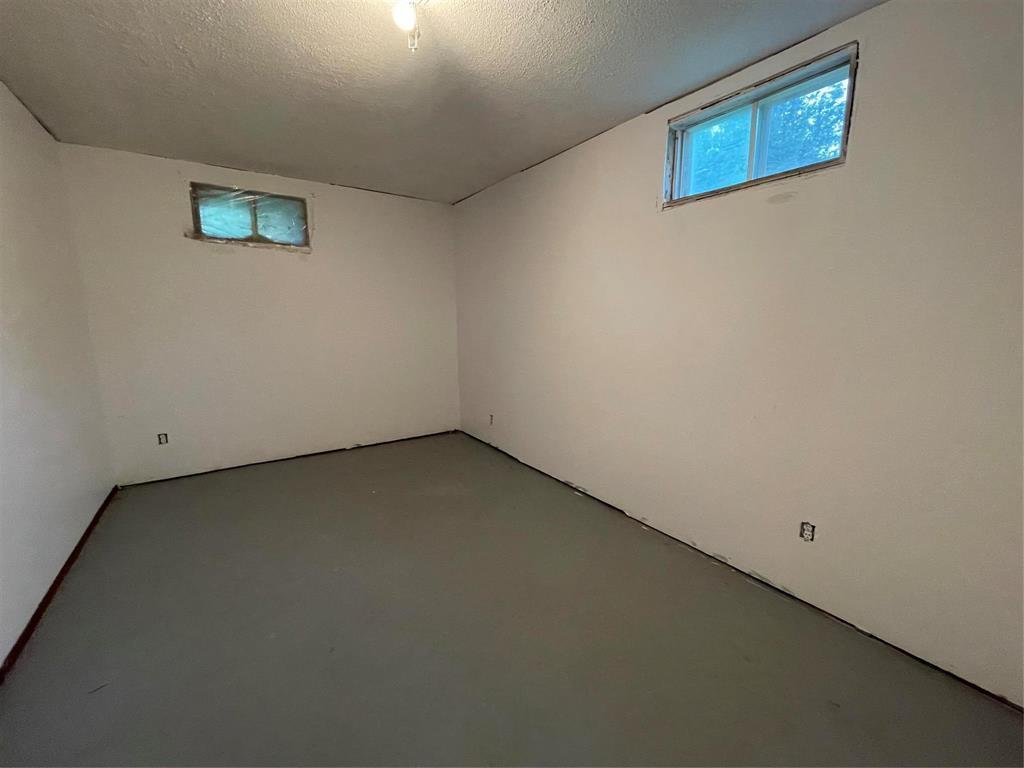 












63 1st Street E

,
Swan River,




Manitoba
R0L0C0

