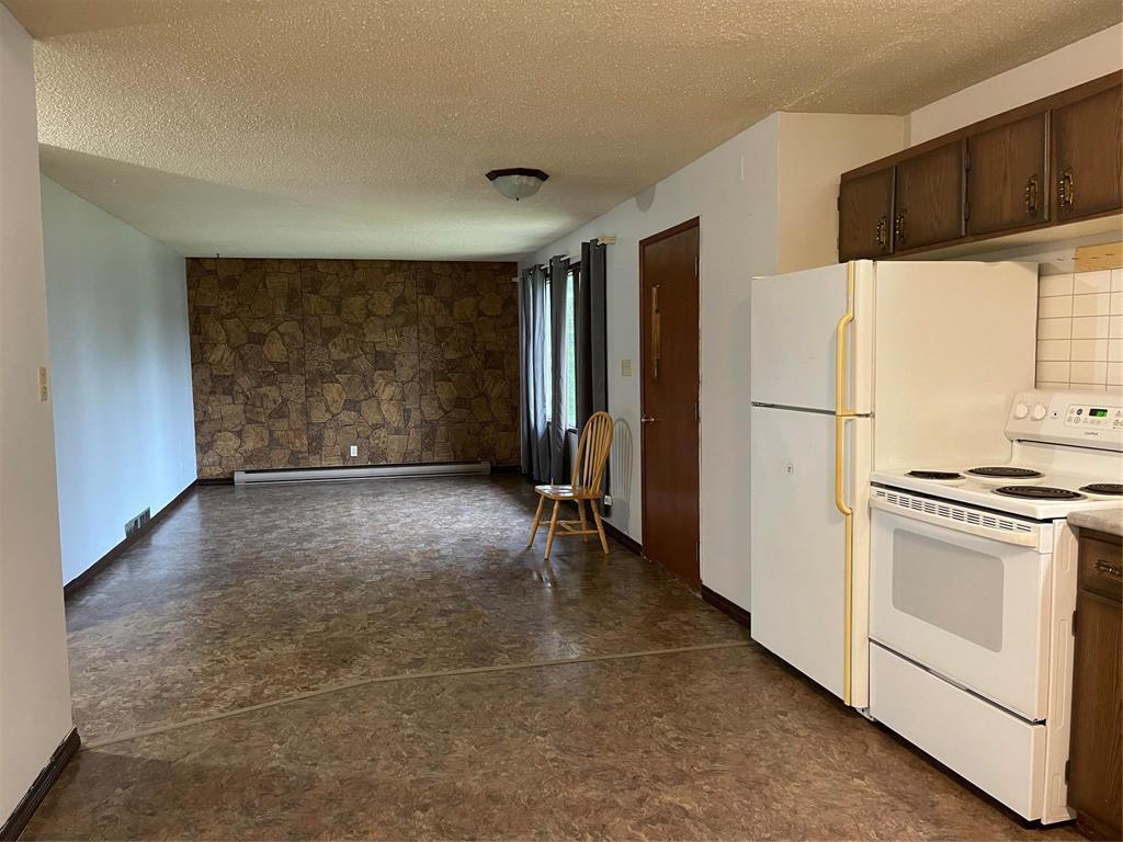 












63 1st Street E

,
Swan River,




Manitoba
R0L0C0

