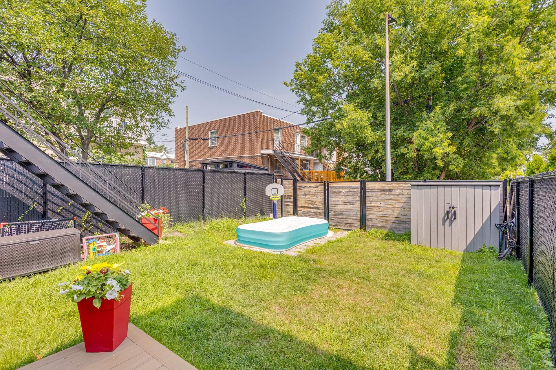 









2375

 - 2377


Rue Louis-Veuillot

,
Montréal (Mercier/Hochelaga-Maisonneuve),




QC
H1N2N8

