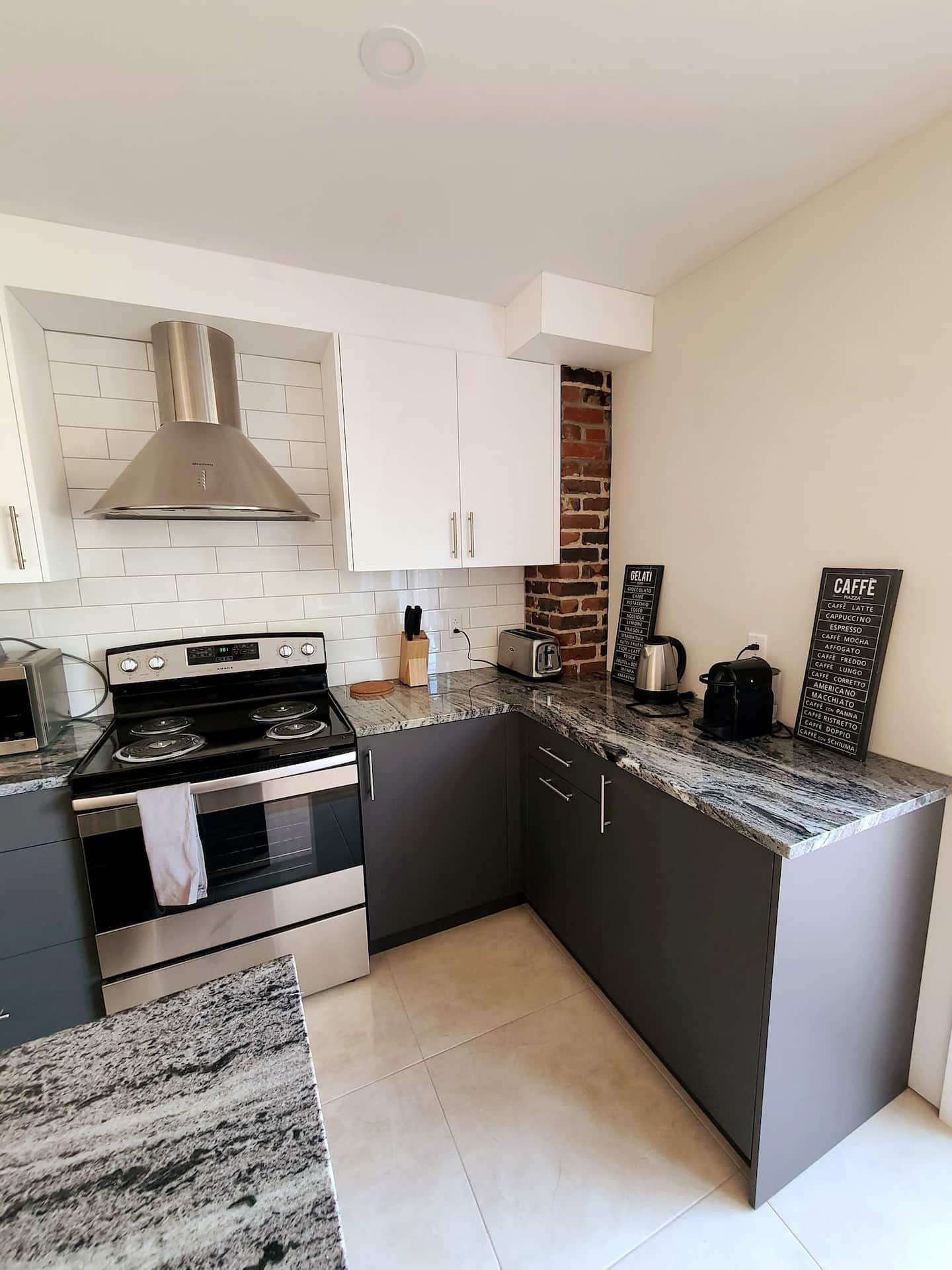 









2375

 - 2377


Rue Louis-Veuillot

,
Montréal (Mercier/Hochelaga-Maisonneuve),




QC
H1N2N8

