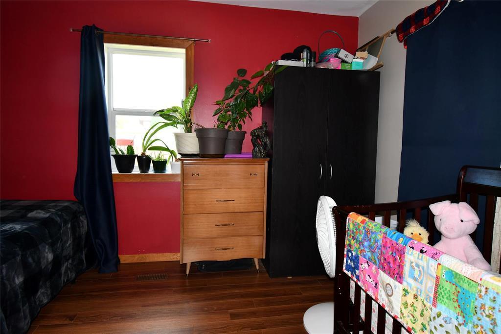 












225 3rd Avenue

,
Binscarth,




Manitoba
R0J0G0

