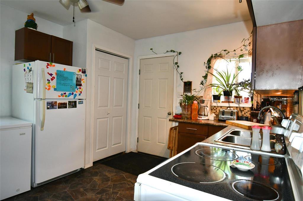 












225 3rd Avenue

,
Binscarth,




Manitoba
R0J0G0

