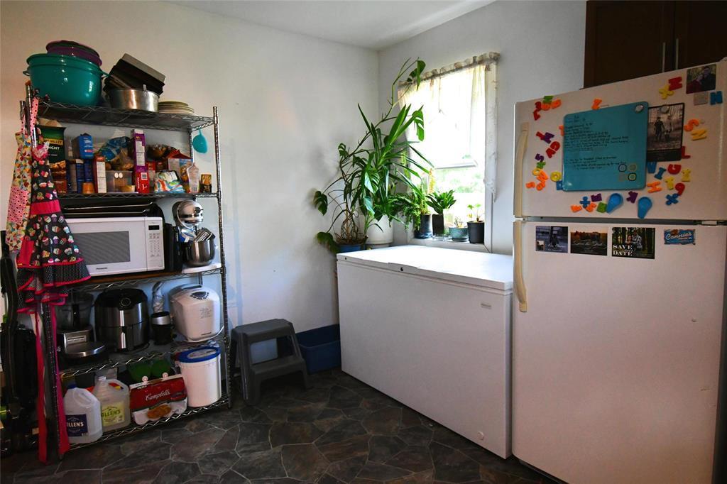 












225 3rd Avenue

,
Binscarth,




Manitoba
R0J0G0

