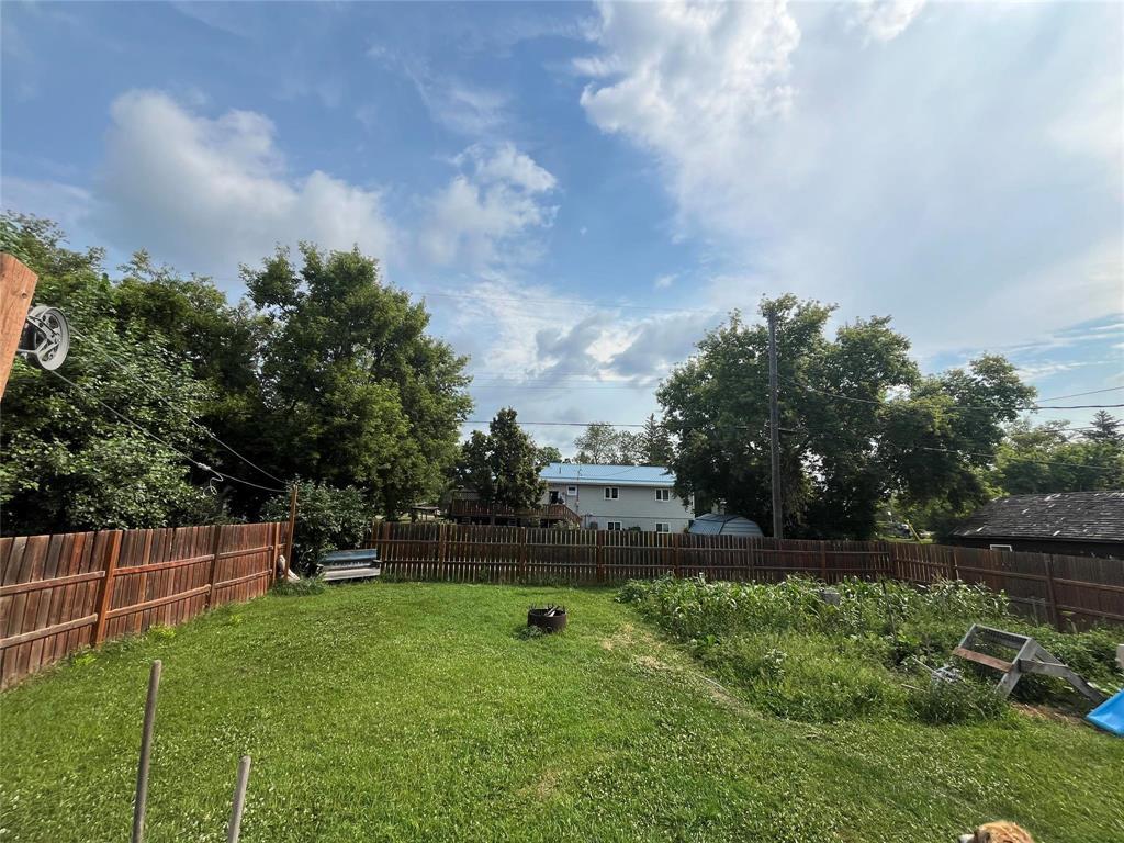 












225 3rd Avenue

,
Binscarth,




Manitoba
R0J0G0

