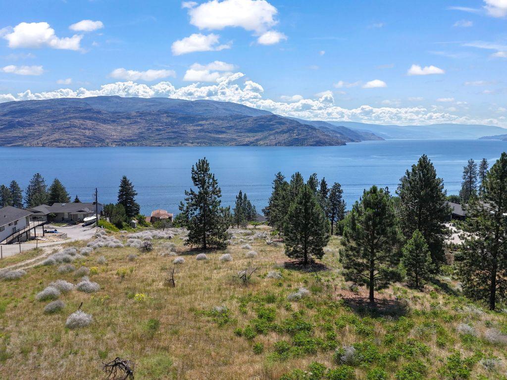 









6446


Renfrew

Road,
Peachland,




BC
V0H 1X7


