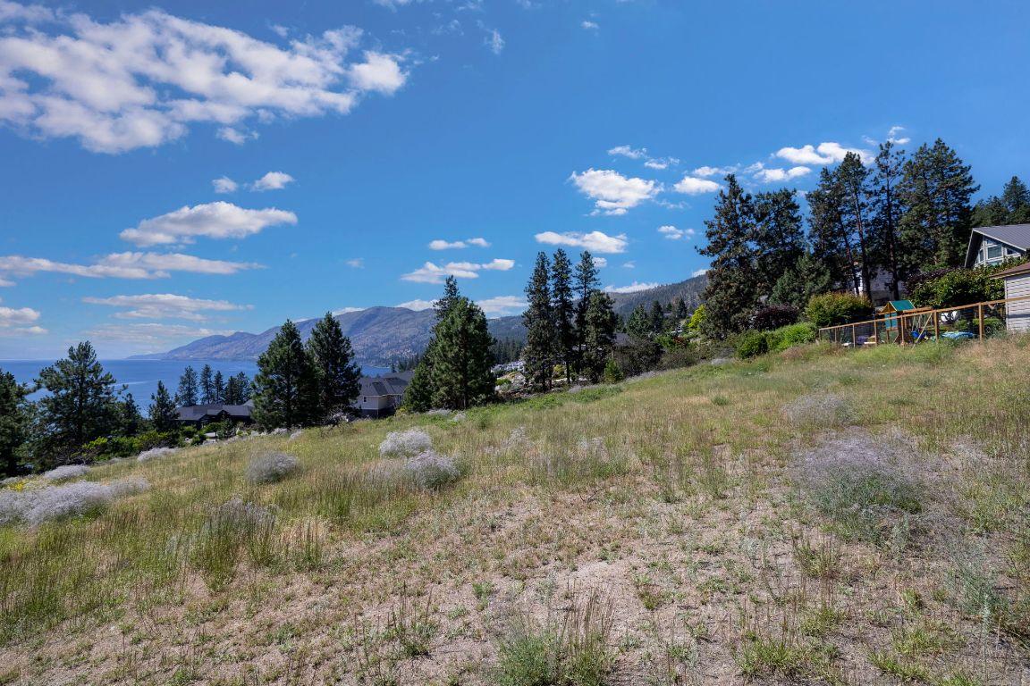 









6446


Renfrew

Road,
Peachland,




BC
V0H 1X7

