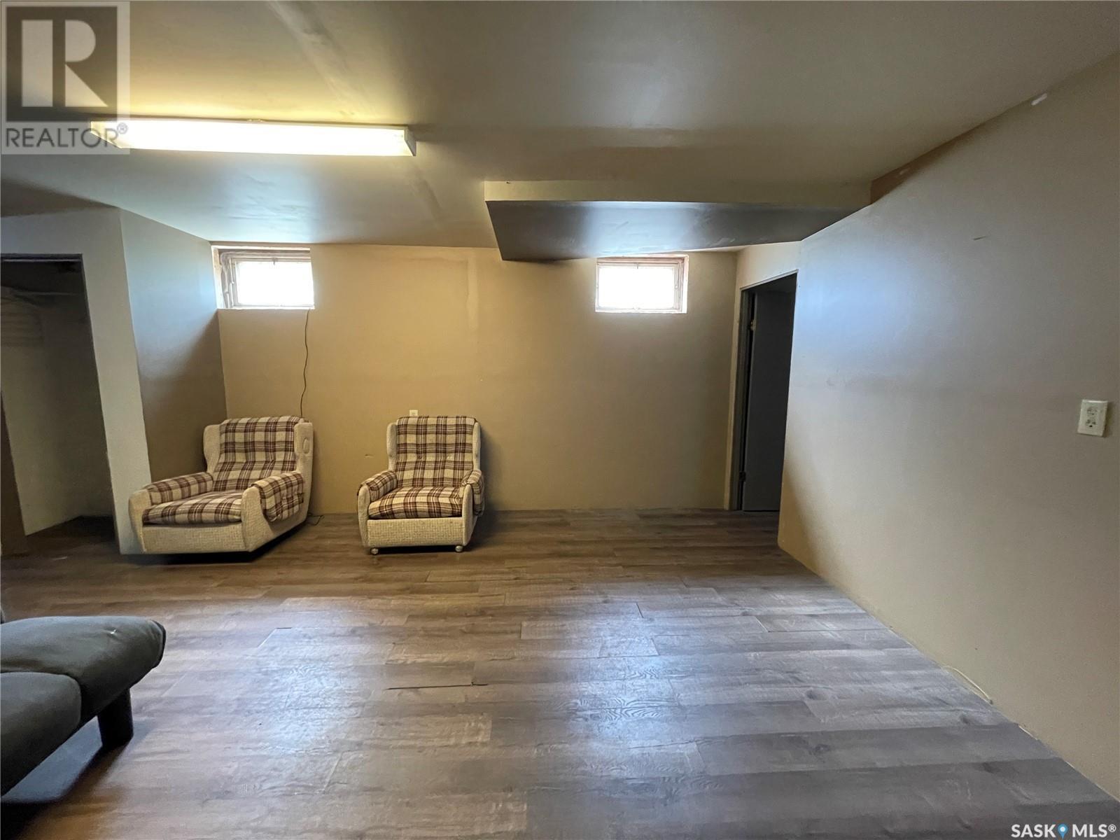 












1 King DRIVE

,
Kindersley,




Saskatchewan
S0L1S0

