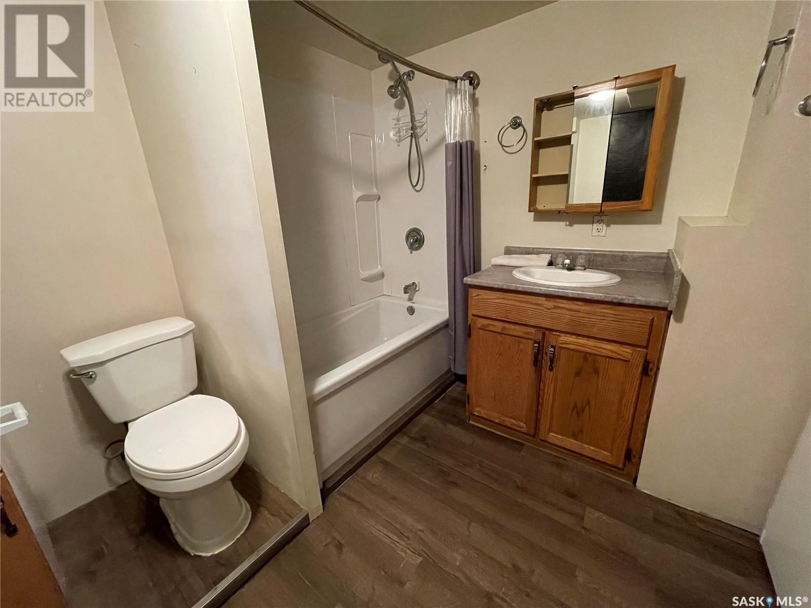 












1 King DRIVE

,
Kindersley,




Saskatchewan
S0L1S0

