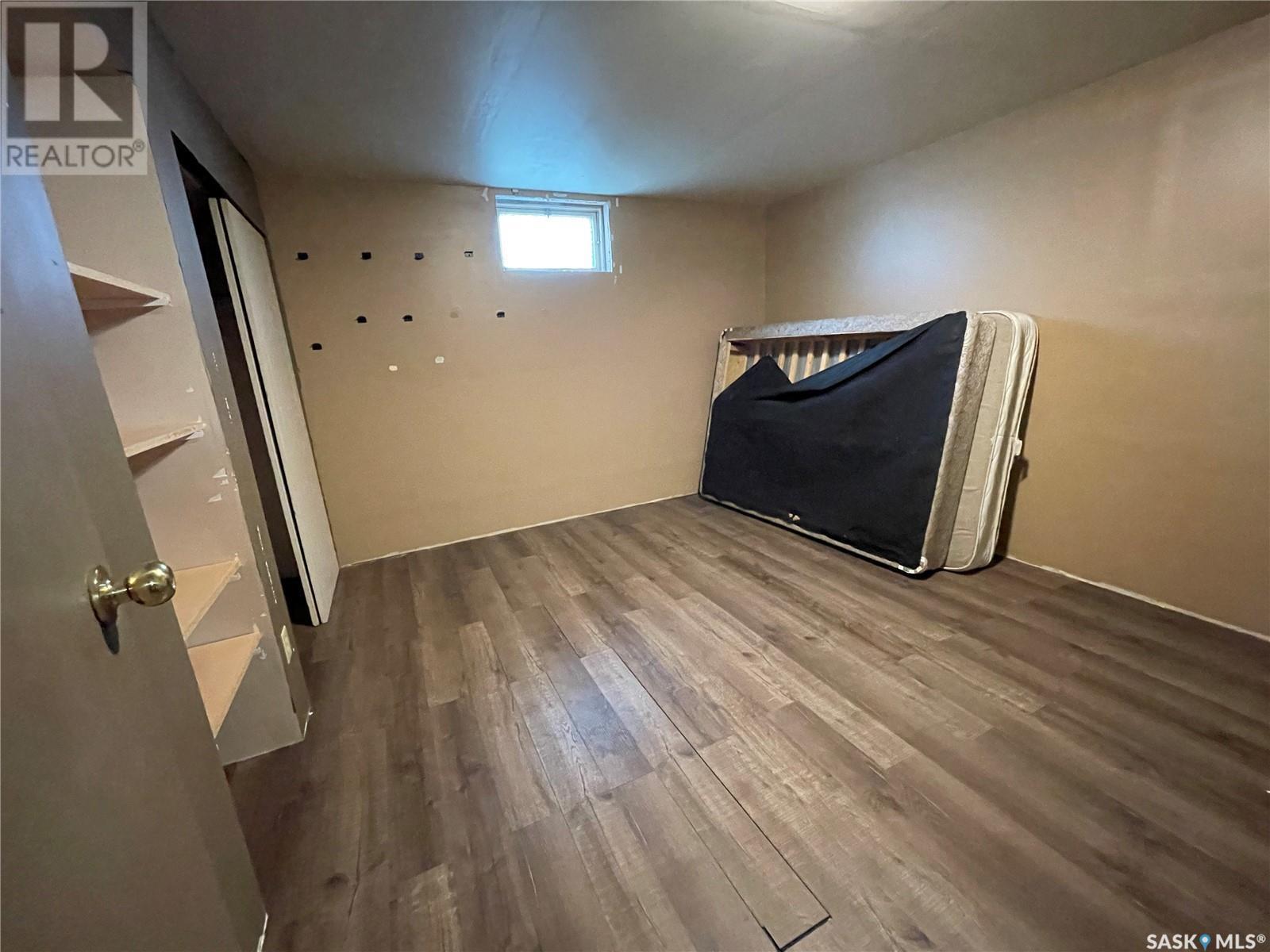 












1 King DRIVE

,
Kindersley,




Saskatchewan
S0L1S0


