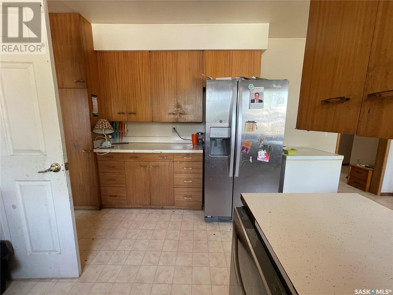 












1 King DRIVE

,
Kindersley,




Saskatchewan
S0L1S0

