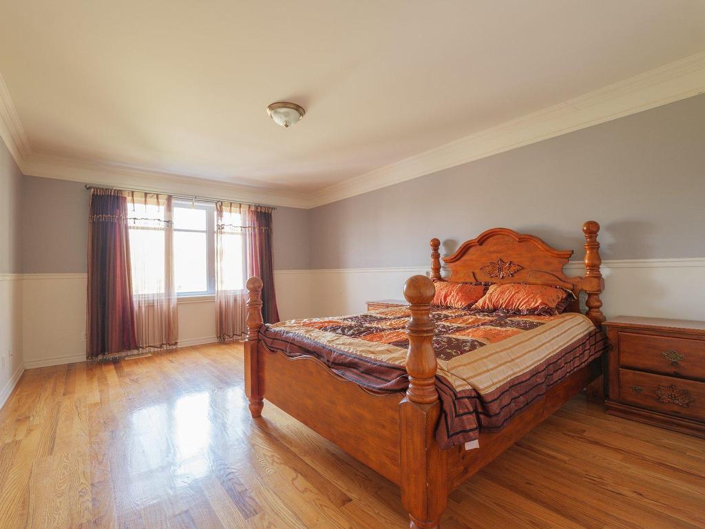 









406


Rue des Plateaux

,
Mont-Saint-Hilaire,




QC
J3H6E6

