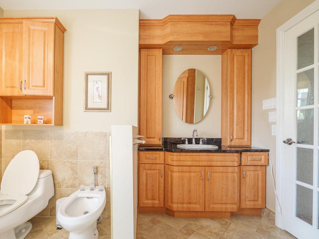 









406


Rue des Plateaux

,
Mont-Saint-Hilaire,




QC
J3H6E6

