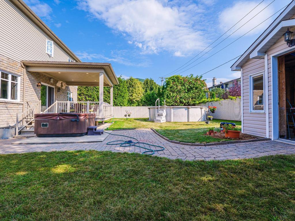 









406


Rue des Plateaux

,
Mont-Saint-Hilaire,




QC
J3H6E6

