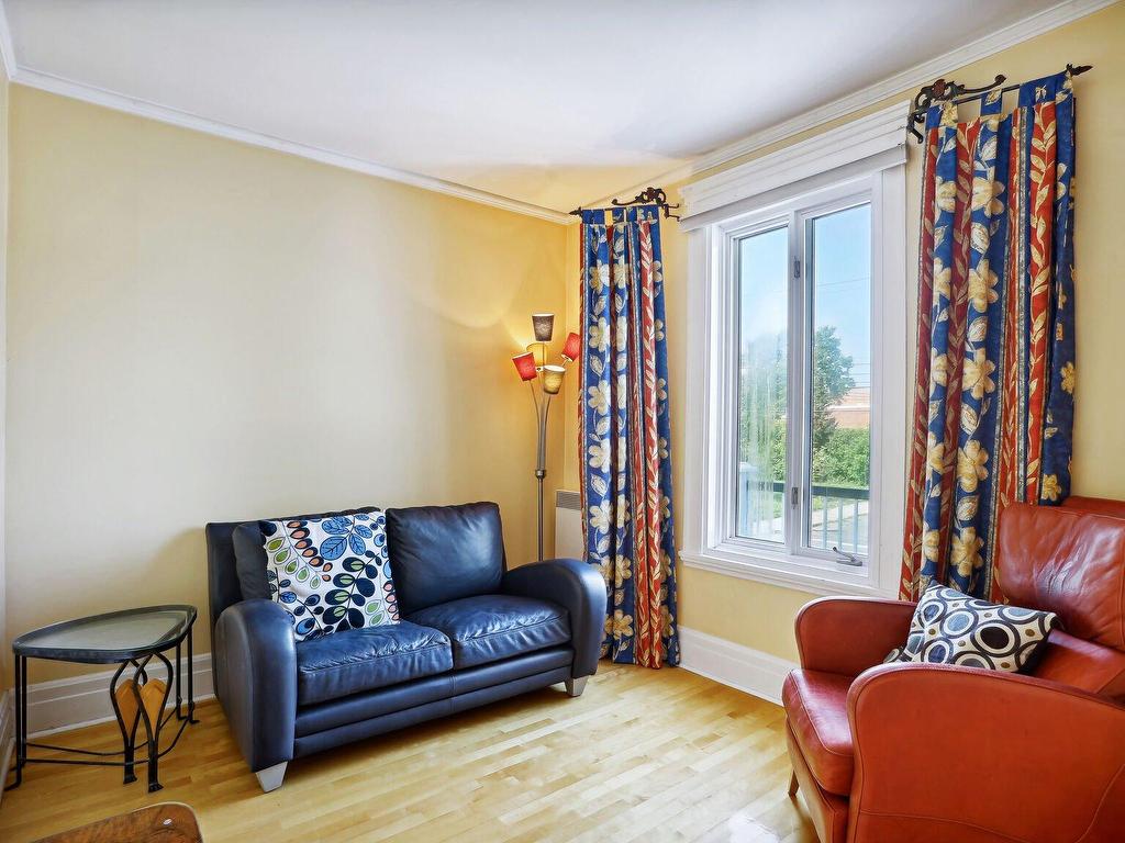 









8540

 - 8544


Av. Pierre-De Coubertin

,
Montréal (Mercier/Hochelaga-Maisonneuve),




QC
H1L2E4

