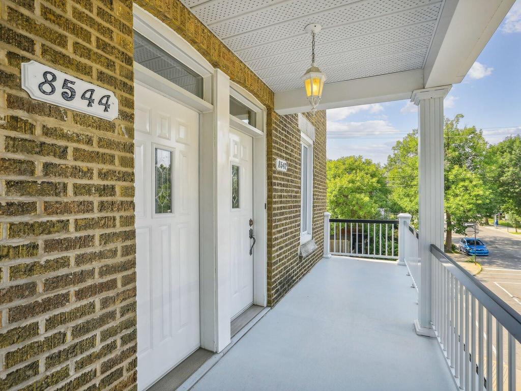 









8540

 - 8544


Av. Pierre-De Coubertin

,
Montréal (Mercier/Hochelaga-Maisonneuve),




QC
H1L2E4

