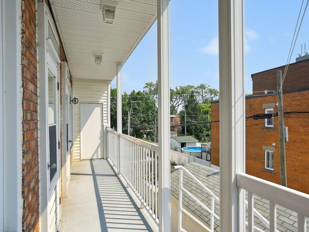 









8540

 - 8544


Av. Pierre-De Coubertin

,
Montréal (Mercier/Hochelaga-Maisonneuve),




QC
H1L2E4

