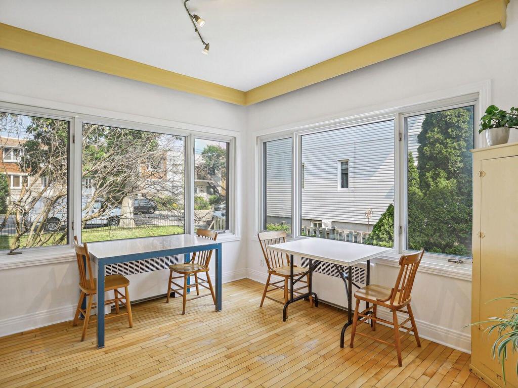 









8540

 - 8544


Av. Pierre-De Coubertin

,
Montréal (Mercier/Hochelaga-Maisonneuve),




QC
H1L2E4


