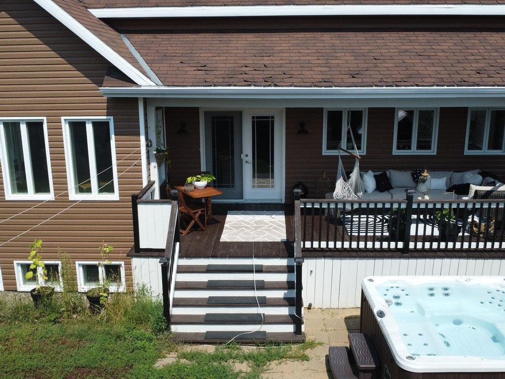 









205


Rue François-Hazeur

,
La Malbaie,




QC
G5A1V6

