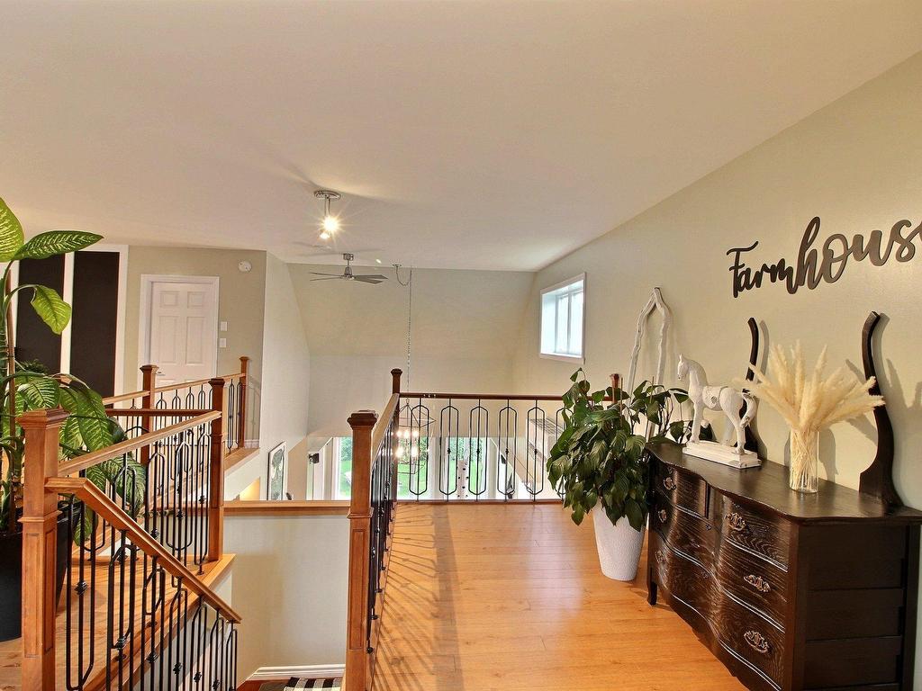 









205


Rue François-Hazeur

,
La Malbaie,




QC
G5A1V6

