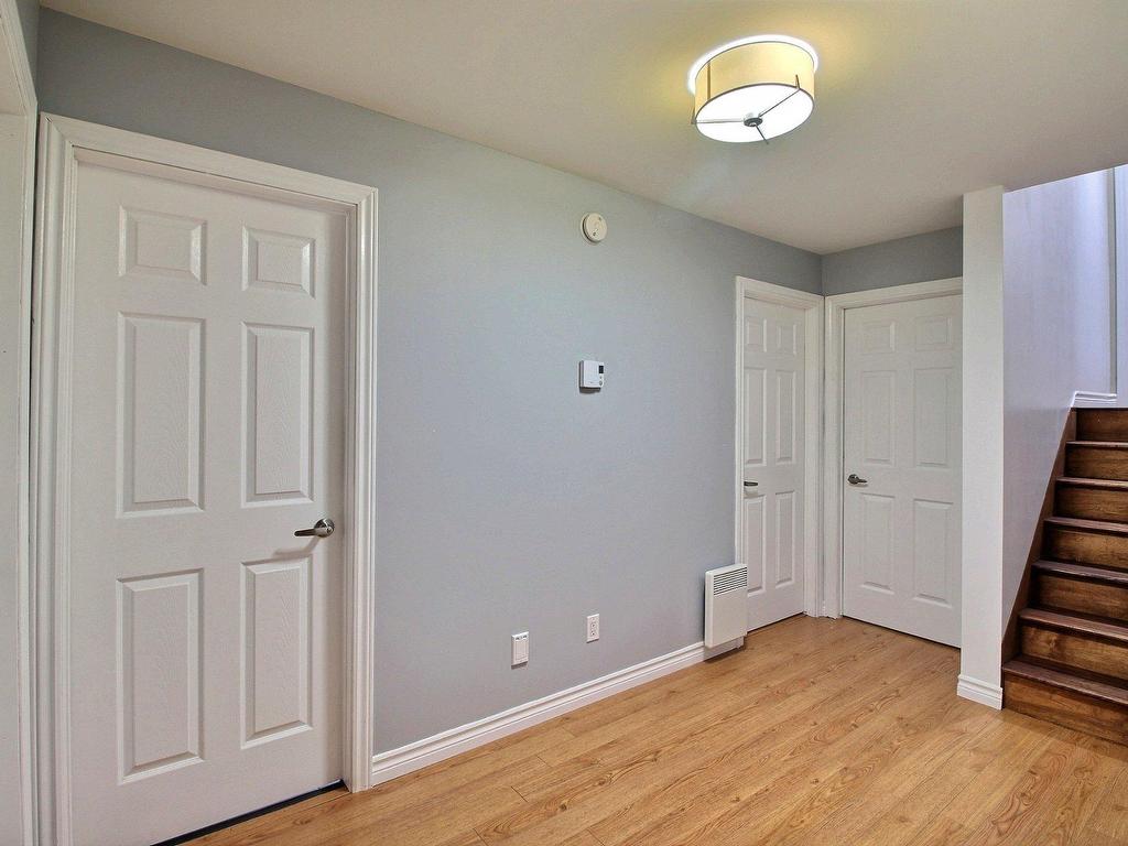 









205


Rue François-Hazeur

,
La Malbaie,




QC
G5A1V6

