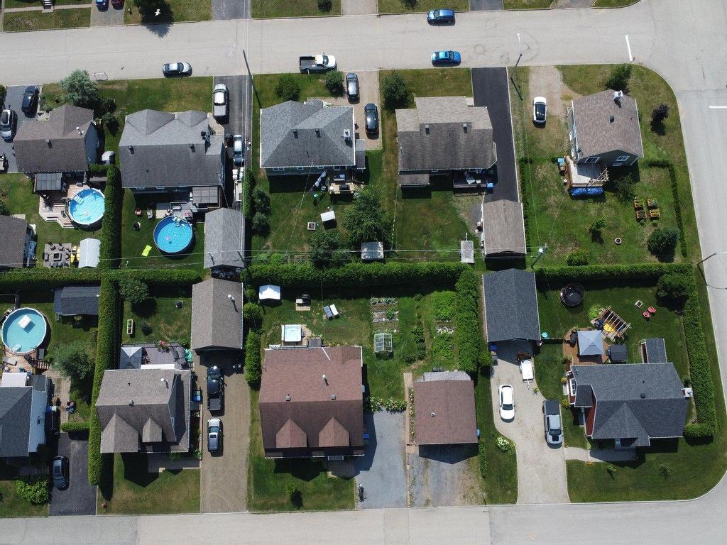 









205


Rue François-Hazeur

,
La Malbaie,




QC
G5A1V6

