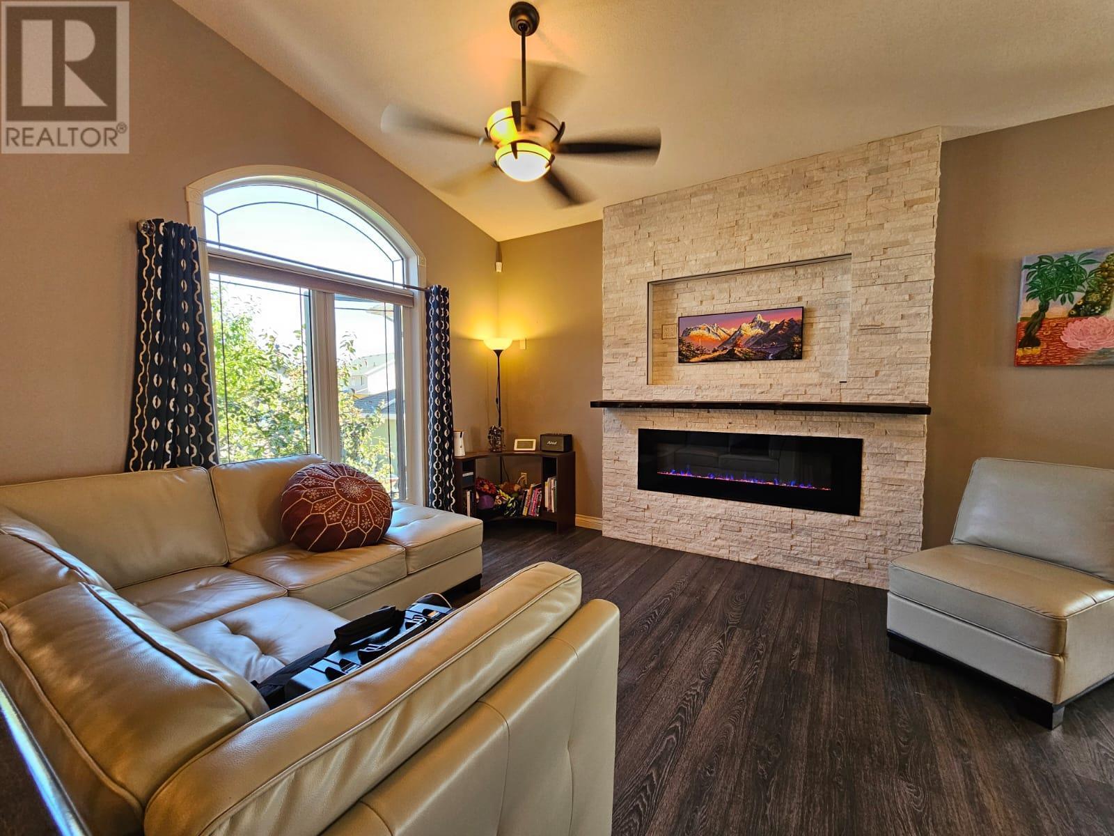 












8409 18 Street

,
Dawson Creek,




British Columbia
V1G0E2

