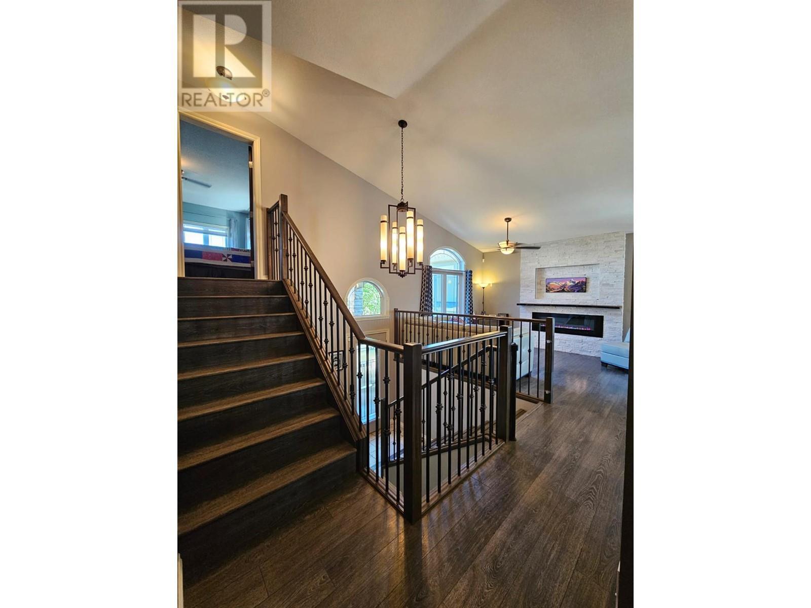 












8409 18 Street

,
Dawson Creek,




British Columbia
V1G0E2

