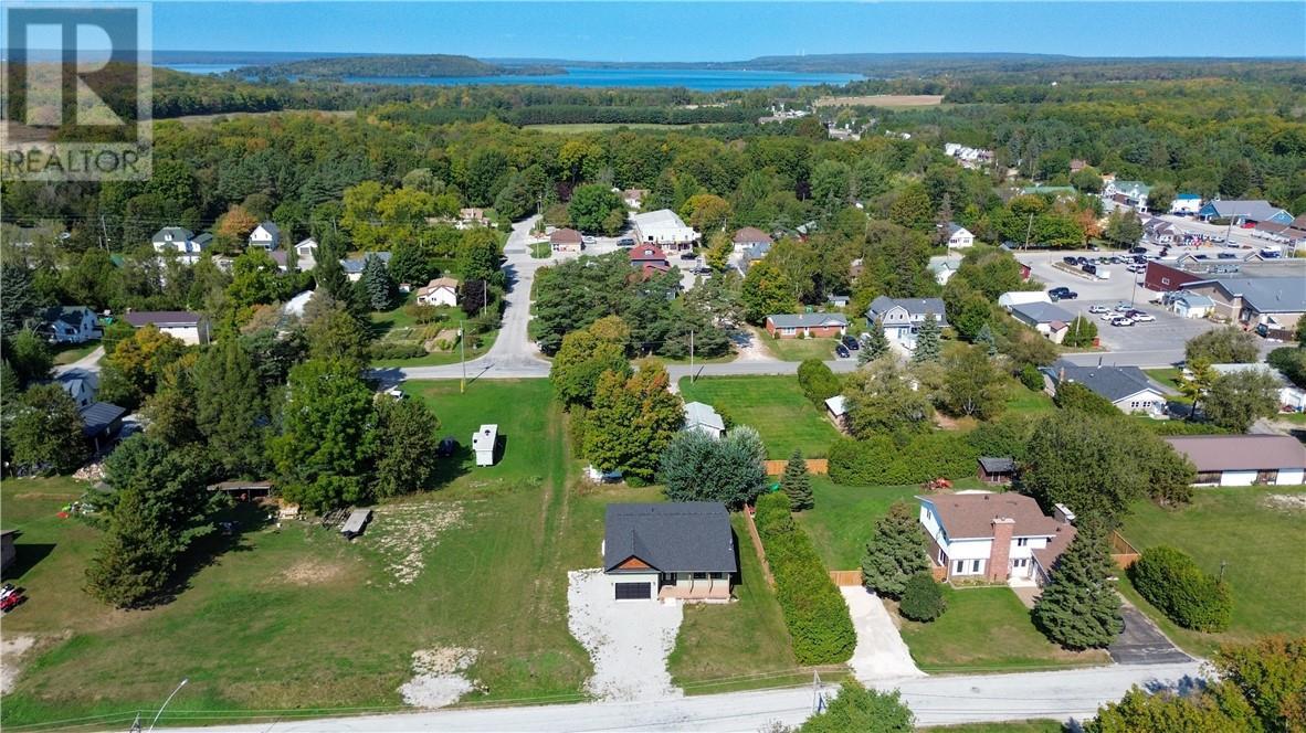 












130 Thorne Street

,
Mindemoya, Manitoulin Island,




Ontario
P0P1S0

