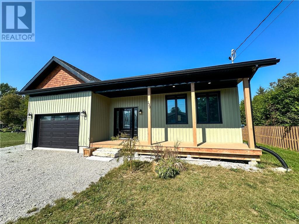 












130 Thorne Street

,
Mindemoya, Manitoulin Island,




Ontario
P0P1S0


