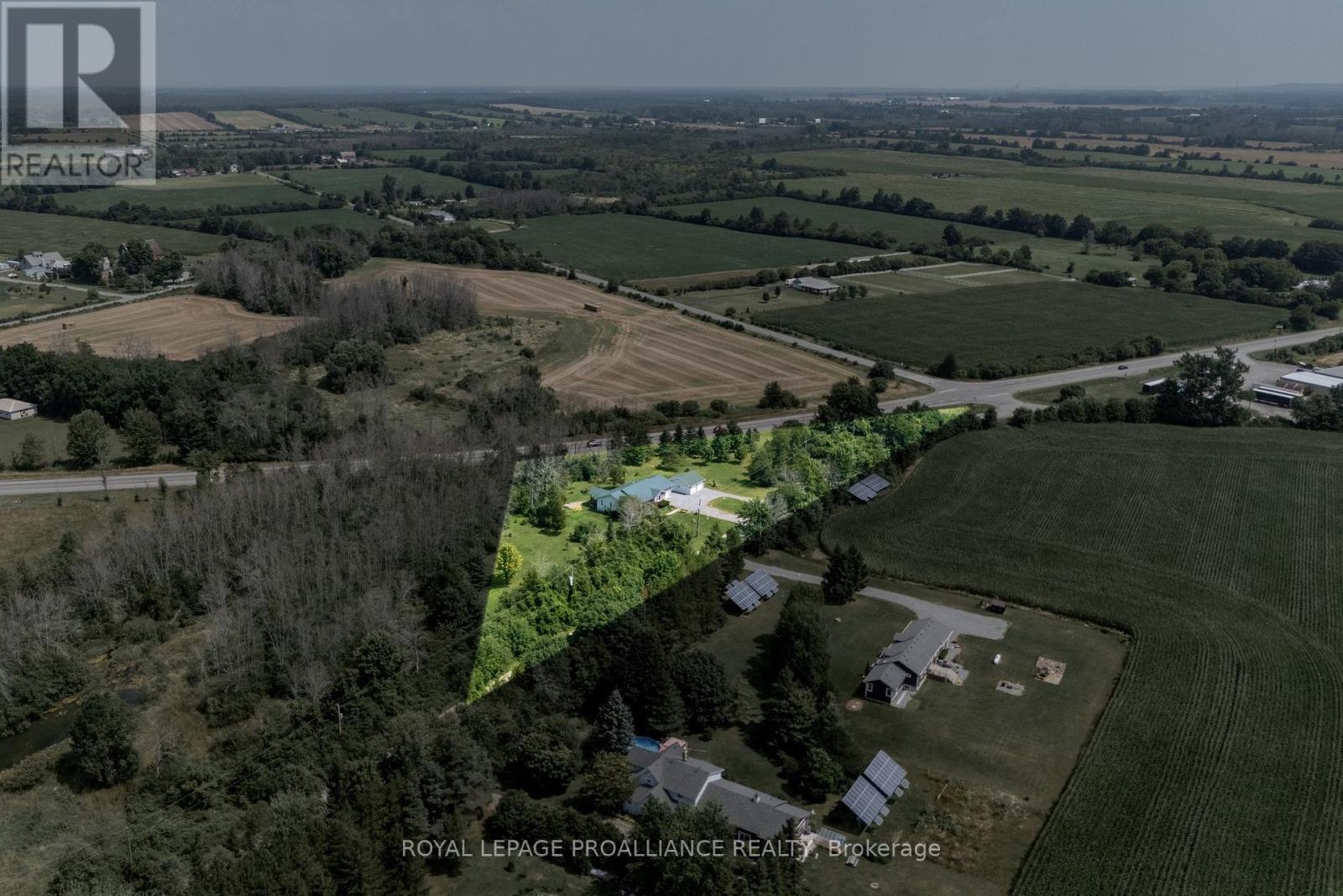 












32 PIERCE ROAD

,
Prince Edward County (Hallowell Ward),




Ontario
K0K1G0


