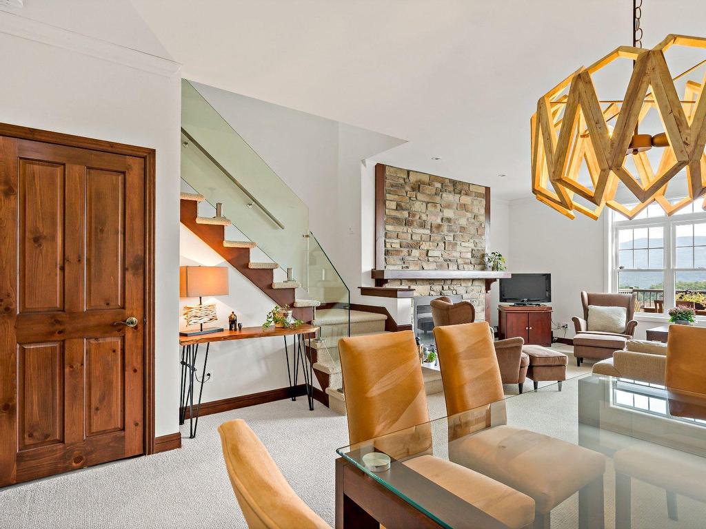 









290


Rue du Mont-Plaisant

, 5,
Mont-Tremblant,




QC
J8E1L2

