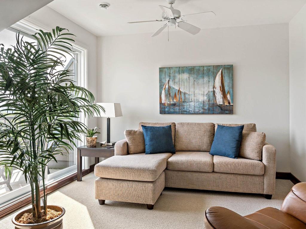 









290


Rue du Mont-Plaisant

, 5,
Mont-Tremblant,




QC
J8E1L2

