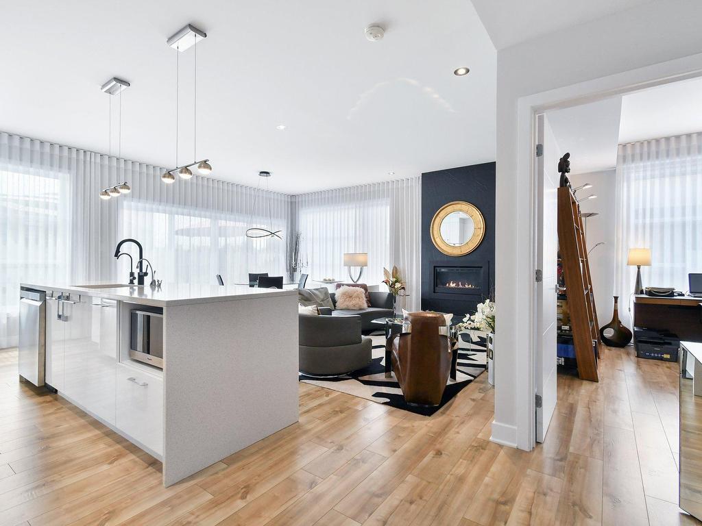 









319


Rue de l'Aigle

, 5,
Carignan,




QC
J3L7J3

