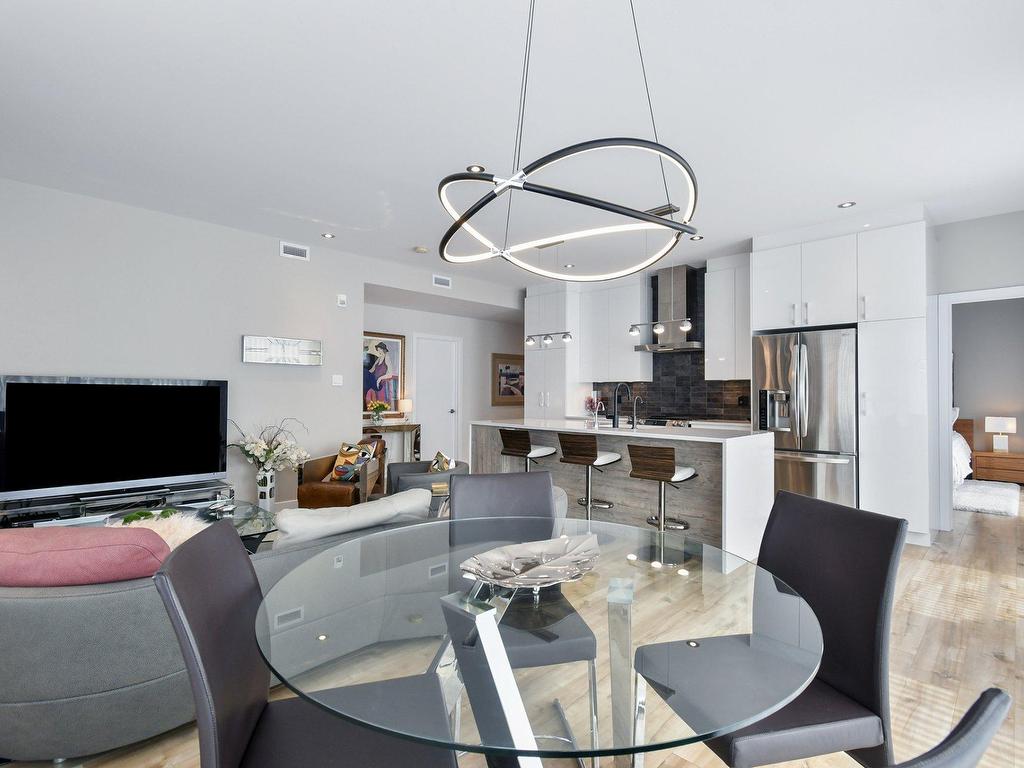 









319


Rue de l'Aigle

, 5,
Carignan,




QC
J3L7J3

