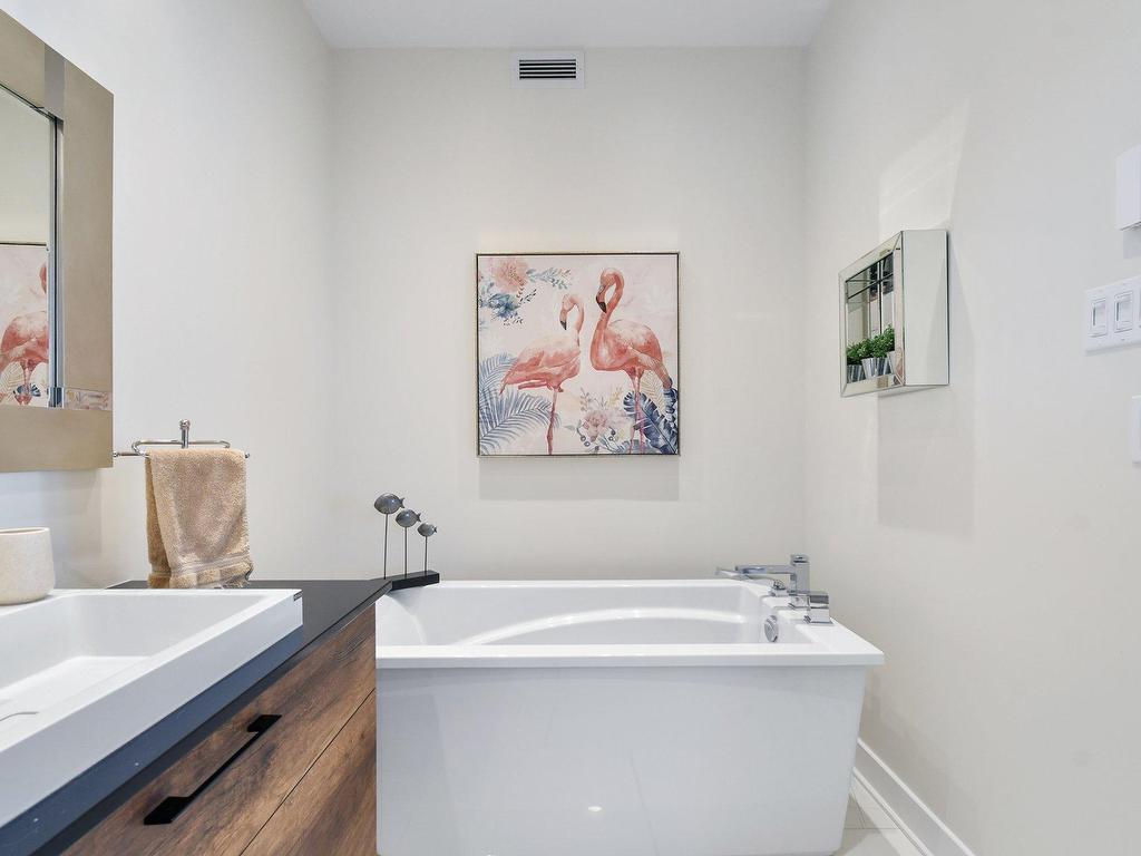









319


Rue de l'Aigle

, 5,
Carignan,




QC
J3L7J3

