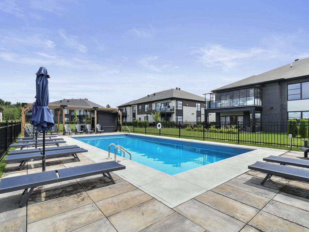 









319


Rue de l'Aigle

, 5,
Carignan,




QC
J3L7J3

