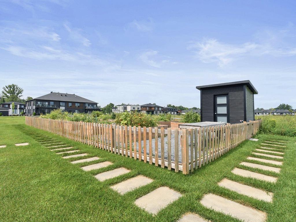 









319


Rue de l'Aigle

, 5,
Carignan,




QC
J3L7J3

