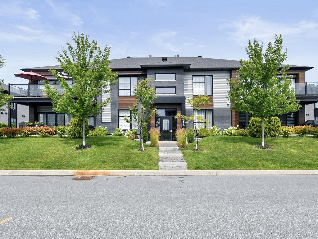 









319


Rue de l'Aigle

, 5,
Carignan,




QC
J3L7J3

